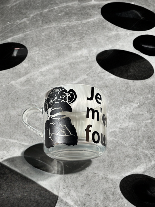 Tasse en verre “Je m’en fous”
