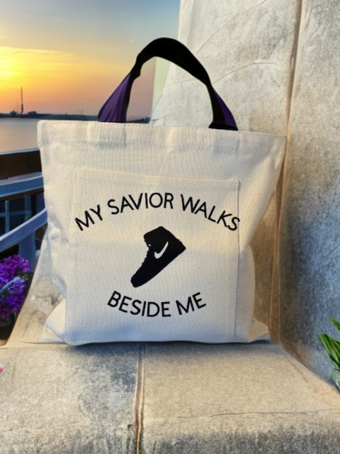 👜 Tote Bag Standard – My Savior Walks Beside Me